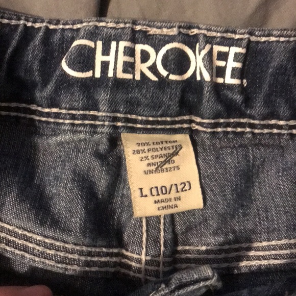 Jean shorts - Picture 2 of 2